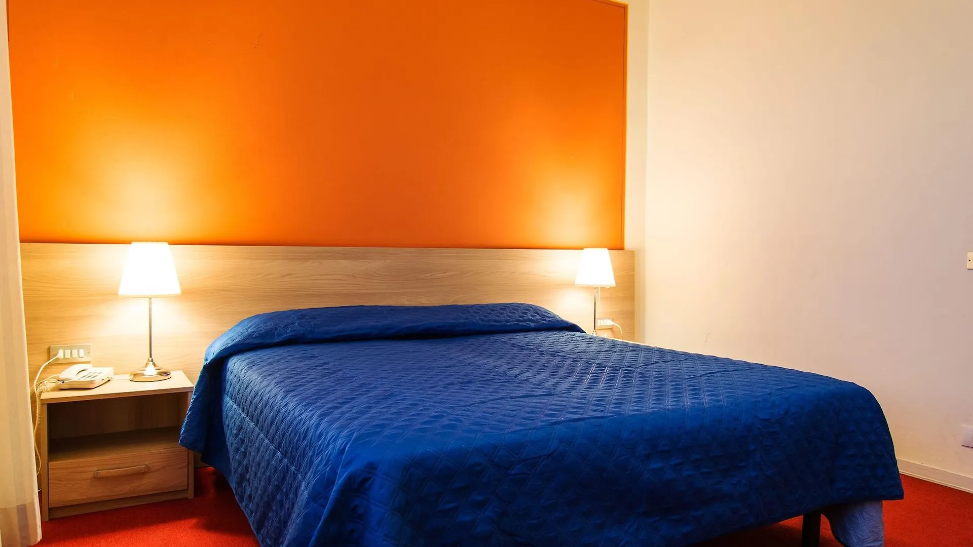 Cavalieri Del Tau Hotel Altopascio 3*,  Italy